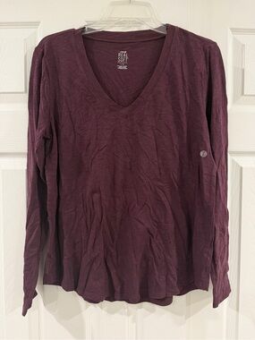 Aerie Real Soft Long-Sleeve V-Neck Tee in Plum